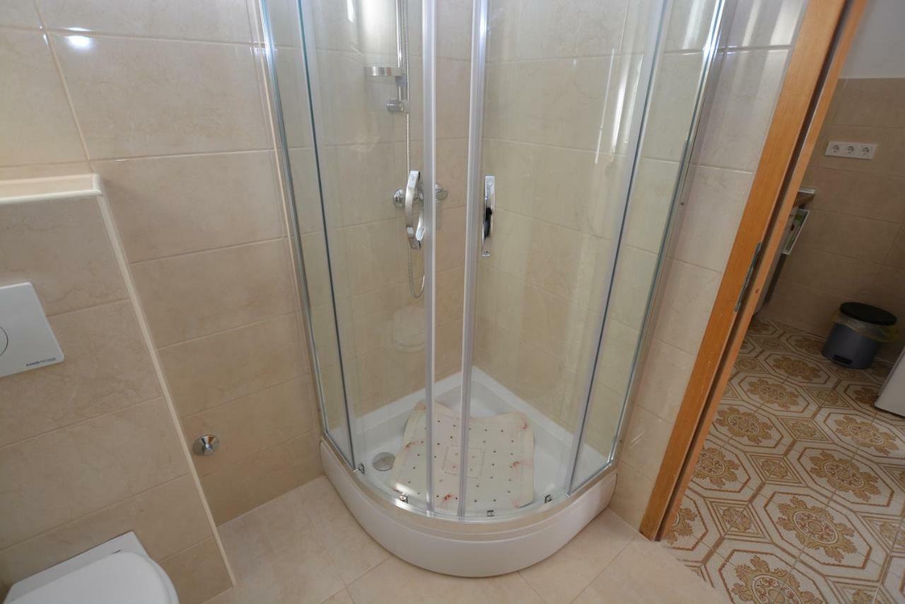 Apartment Nadica Punat Exterior foto